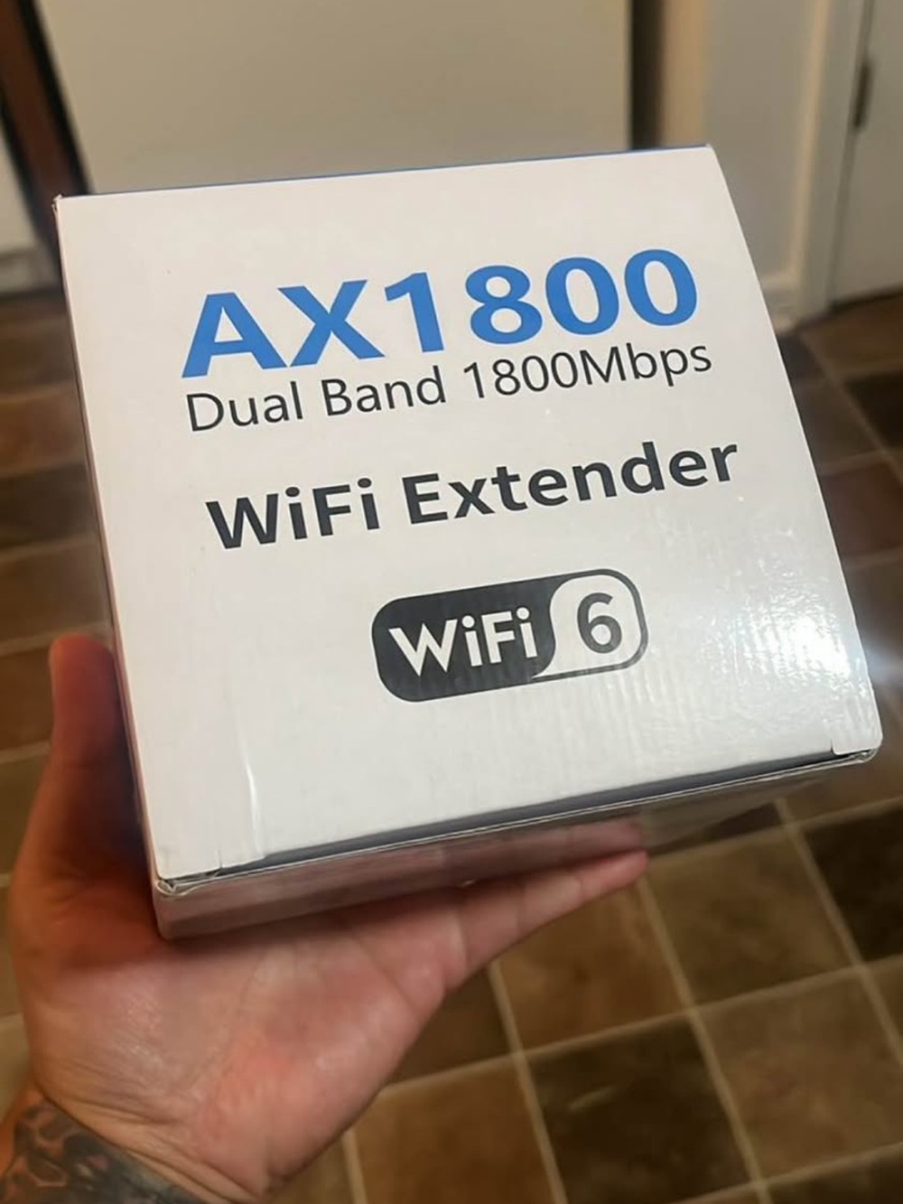 AX1800 Dual Band WiFi 6 Extender - White